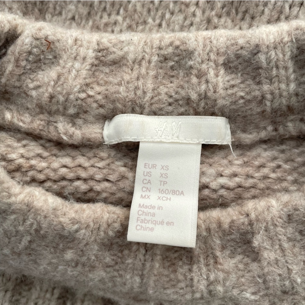 H&M CABLE-KNIT SWEATER XS - Picture 7 of 7